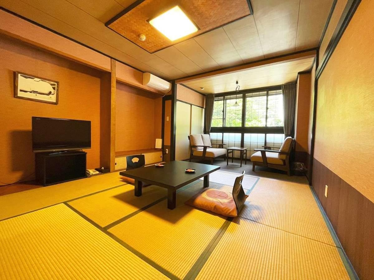 Hotel Kutsurogijyuku Shintaki Aizuwakamatsu Exterior foto