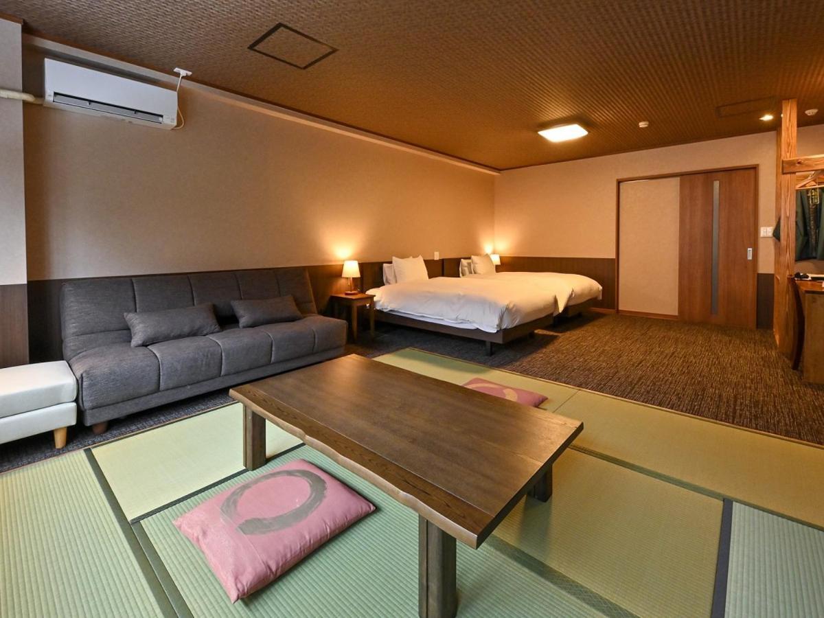 Hotel Kutsurogijyuku Shintaki Aizuwakamatsu Exterior foto