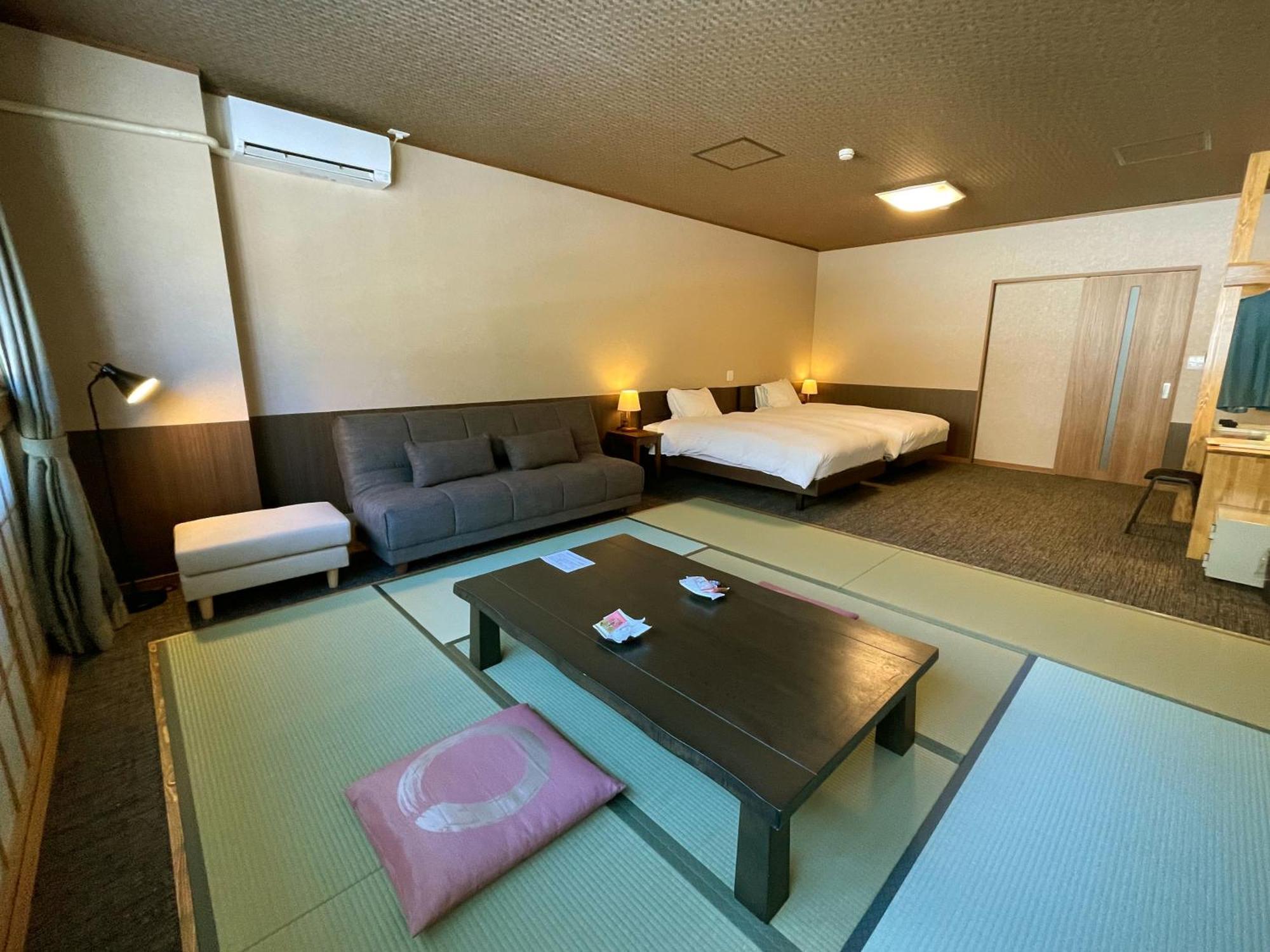 Hotel Kutsurogijyuku Shintaki Aizuwakamatsu Exterior foto